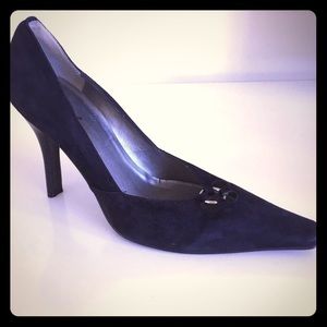 BCBG Paris Black Suede Leather Pumps